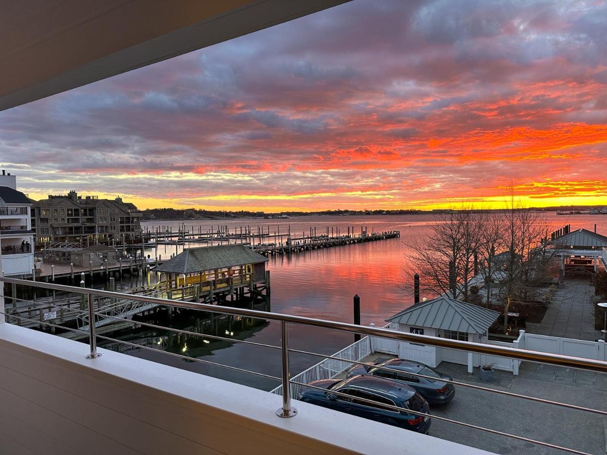 Harborside Inn Ньюпорт Экстерьер фото